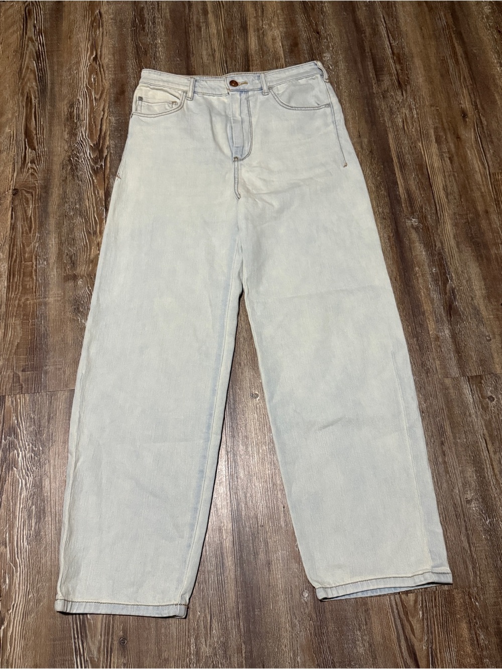 Pilcro Relaxed Fit Barrel Leg Jeans Women's 29 High Rise in Light Wash Denim